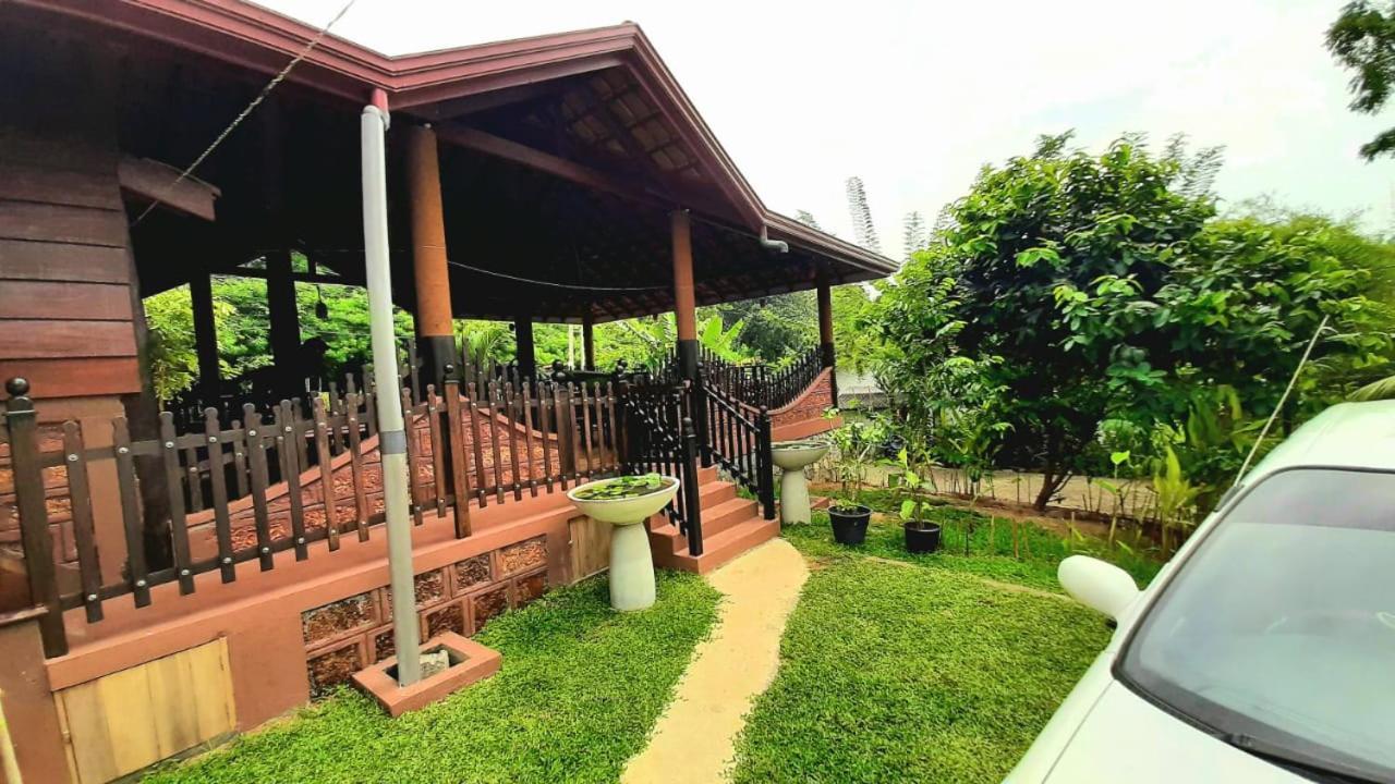Loveena By H.S. Restaurant & Guest Tangalle Exteriér fotografie